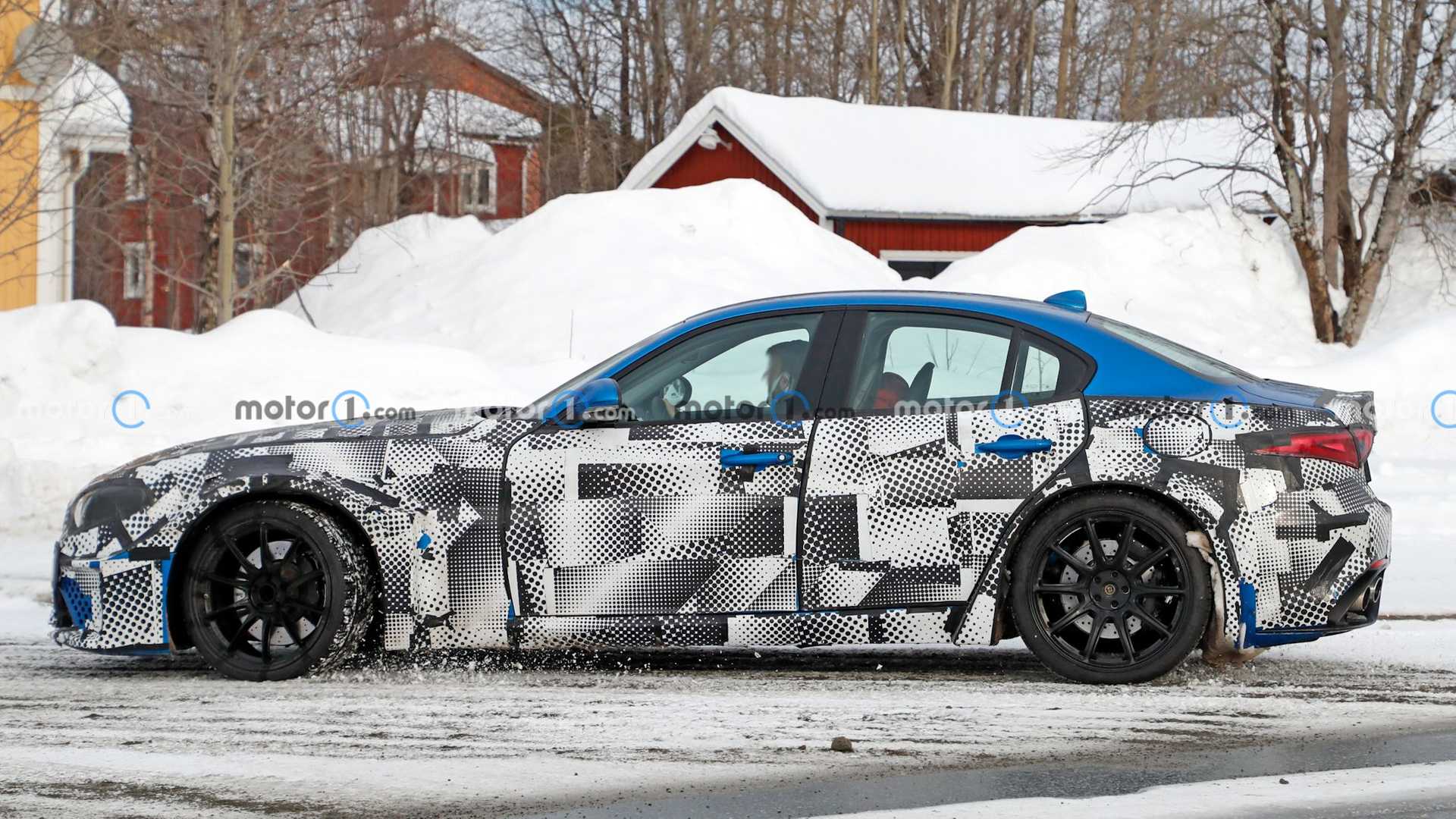 Špijunske slike, kamuflaža, Maserati GranTurismo